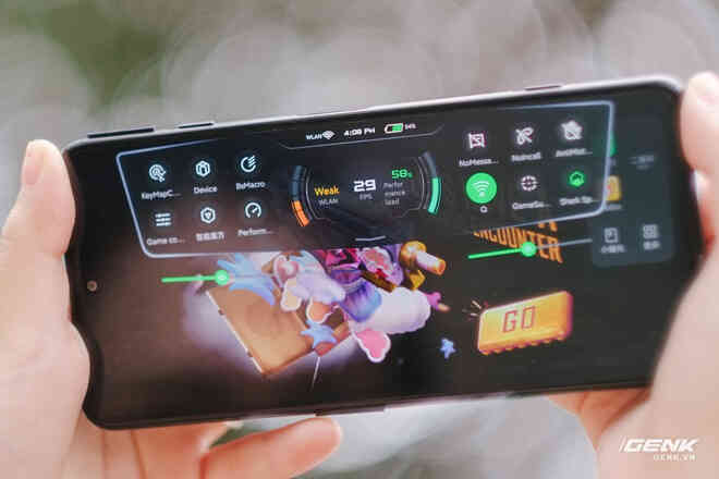 Trên tay Black Shark 4 tại VN: Giá dưới 10 triệu nhưng cấu hình khoẻ, nhiều tính năng chơi game độc quyền, có sạc siêu nhanh 120W - Ảnh 19. Trên tay Black Shark 4 tại VN: Giá dưới 10 triệu nhưng cấu hình khoẻ, nhiều tính năng chơi game độc quyền, có sạc siêu nhanh 120W - Ảnh 19.