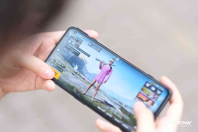 Trên tay Black Shark 4 tại VN: Giá dưới 10 triệu nhưng cấu hình khoẻ, nhiều tính năng chơi game độc quyền, có sạc siêu nhanh 120W - Ảnh 23. Trên tay Black Shark 4 tại VN: Giá dưới 10 triệu nhưng cấu hình khoẻ, nhiều tính năng chơi game độc quyền, có sạc siêu nhanh 120W - Ảnh 23.