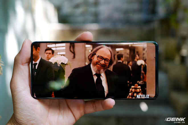 Vivo X60 Pro chính thức ra mắt tại Việt Nam: Ống kính kết hợp với Zeiss, chạy chip Snapdragon 870, hỗ trợ 5G giá 20 triệu đồng - Ảnh 15. Vivo X60 Pro chính thức ra mắt tại Việt Nam: Ống kính kết hợp với Zeiss, chạy chip Snapdragon 870, hỗ trợ 5G giá 20 triệu đồng - Ảnh 15.