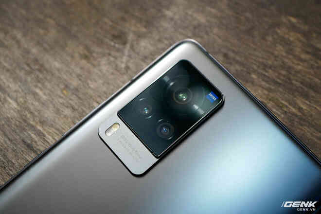 Vivo X60 Pro chính thức ra mắt tại Việt Nam: Ống kính kết hợp với Zeiss, chạy chip Snapdragon 870, hỗ trợ 5G giá 20 triệu đồng - Ảnh 5. Vivo X60 Pro chính thức ra mắt tại Việt Nam: Ống kính kết hợp với Zeiss, chạy chip Snapdragon 870, hỗ trợ 5G giá 20 triệu đồng - Ảnh 5.