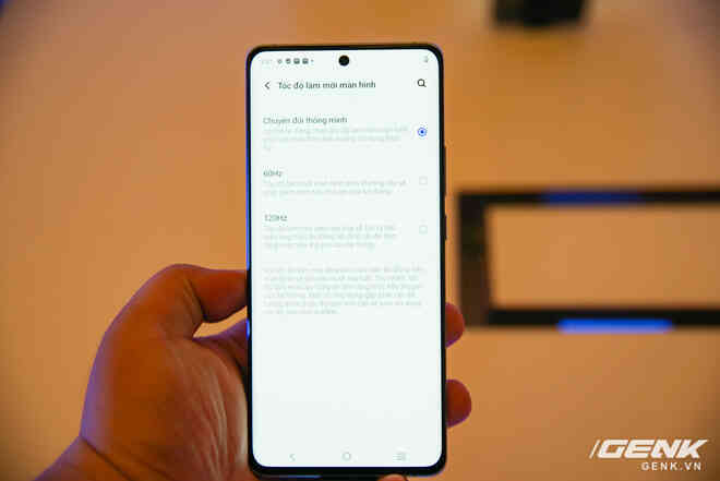 Vivo X60 Pro chính thức ra mắt tại Việt Nam: Ống kính kết hợp với Zeiss, chạy chip Snapdragon 870, hỗ trợ 5G giá 20 triệu đồng - Ảnh 10. Vivo X60 Pro chính thức ra mắt tại Việt Nam: Ống kính kết hợp với Zeiss, chạy chip Snapdragon 870, hỗ trợ 5G giá 20 triệu đồng - Ảnh 10.