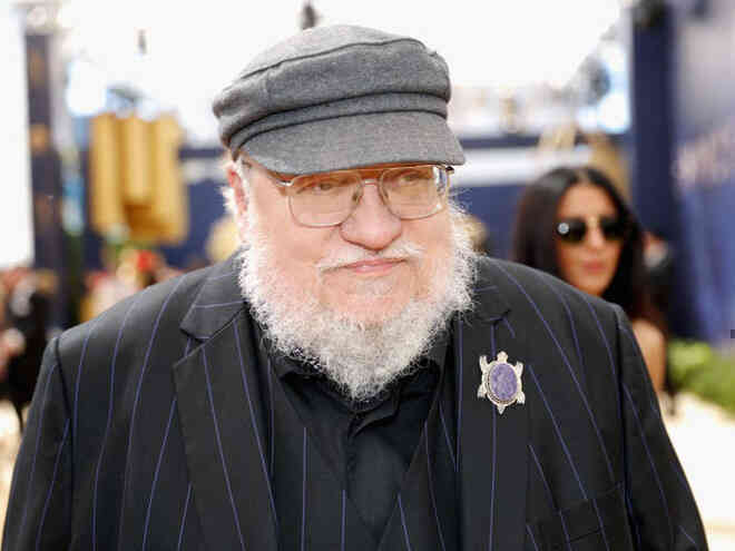 10 năm nhìn lại: Tập đầu tiên của Game of Thrones từng bị chủ tịch HBO chê đến mức phải làm lại, thay đổi hoàn toàn kịch bản lẫn diễn viên - Ảnh 12. 10 năm nhìn lại: Tập đầu tiên của Game of Thrones từng bị chủ tịch HBO chê đến mức phải làm lại, thay đổi hoàn toàn kịch bản lẫn diễn viên - Ảnh 12.