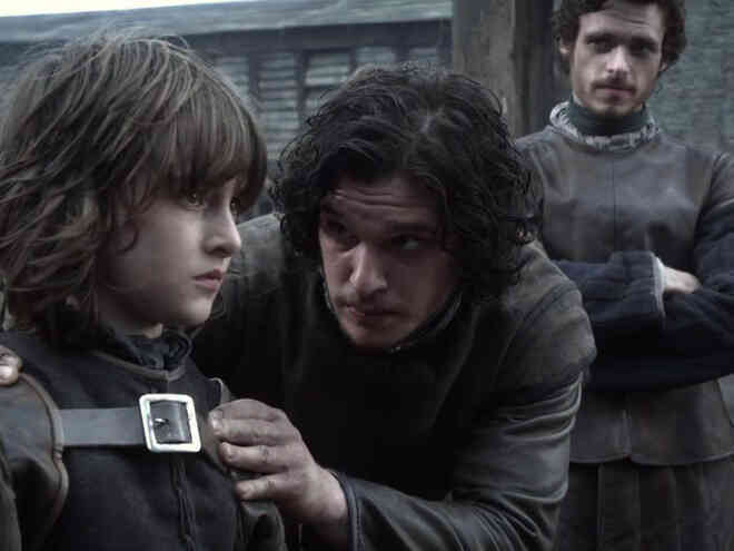 10 năm nhìn lại: Tập đầu tiên của Game of Thrones từng bị chủ tịch HBO chê đến mức phải làm lại, thay đổi hoàn toàn kịch bản lẫn diễn viên - Ảnh 7. 10 năm nhìn lại: Tập đầu tiên của Game of Thrones từng bị chủ tịch HBO chê đến mức phải làm lại, thay đổi hoàn toàn kịch bản lẫn diễn viên - Ảnh 7.