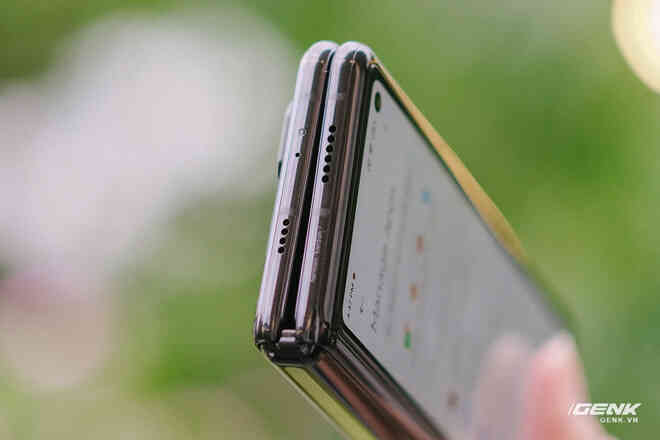 Trên tay Xiaomi Mi MIX Fold tại VN: Smartphone màn hình gập đầu tiên của Xiaomi có gì hấp dẫn? - Ảnh 17. Trên tay Xiaomi Mi MIX Fold tại VN: Smartphone màn hình gập đầu tiên của Xiaomi có gì hấp dẫn? - Ảnh 17.