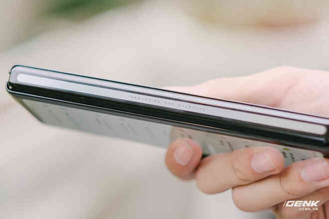 Trên tay Xiaomi Mi MIX Fold tại VN: Smartphone màn hình gập đầu tiên của Xiaomi có gì hấp dẫn? - Ảnh 19. Trên tay Xiaomi Mi MIX Fold tại VN: Smartphone màn hình gập đầu tiên của Xiaomi có gì hấp dẫn? - Ảnh 19.
