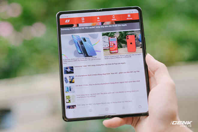Trên tay Xiaomi Mi MIX Fold tại VN: Smartphone màn hình gập đầu tiên của Xiaomi có gì hấp dẫn? - Ảnh 22. Trên tay Xiaomi Mi MIX Fold tại VN: Smartphone màn hình gập đầu tiên của Xiaomi có gì hấp dẫn? - Ảnh 22.