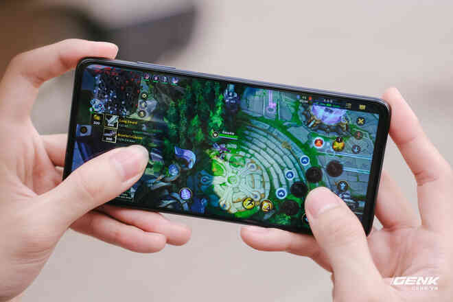 Trên tay và đánh giá nhanh POCO X3 Pro: Giá chỉ hơn 5 triệu nhưng có chip Snapdragon đầu 8, màn hình 120Hz, pin khủng 5160mAh - Ảnh 17.