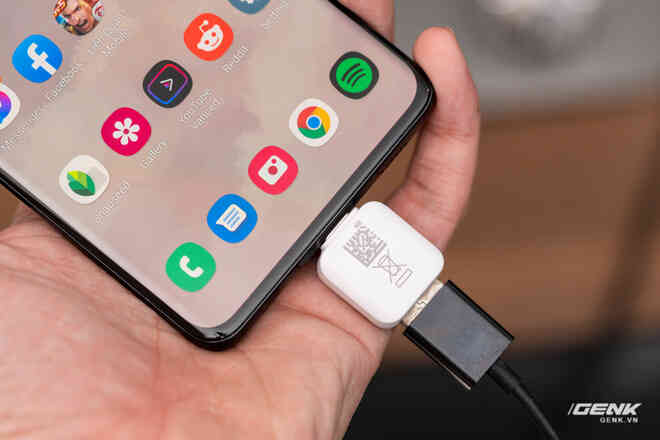 Chơi game bằng Wifi trên smartphone hay bị giật lag? Thử ngay nối dây mạng như các tuyển thủ chuyên nghiệp - Ảnh 16. Chơi game bằng Wifi trên smartphone hay bị giật lag? Thử ngay nối dây mạng như các tuyển thủ chuyên nghiệp - Ảnh 16.