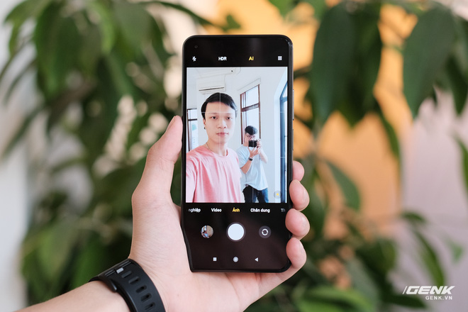 Trên tay Xiaomi Mi 11 Lite: Thiết kế cực mỏng nhẹ, có màn hình AMOLED 90Hz, Snapdragon 732G/780G, giá chỉ từ 6.9 triệu đồng - Ảnh 8. Trên tay Xiaomi Mi 11 Lite: Thiết kế cực mỏng nhẹ, có màn hình AMOLED 90Hz, Snapdragon 732G/780G, giá chỉ từ 6.9 triệu đồng - Ảnh 8.