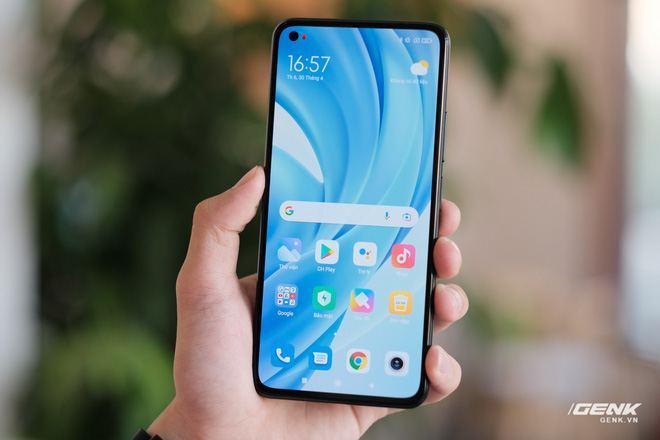 Trên tay Xiaomi Mi 11 Lite: Thiết kế cực mỏng nhẹ, có màn hình AMOLED 90Hz, Snapdragon 732G/780G, giá chỉ từ 6.9 triệu đồng - Ảnh 9. Trên tay Xiaomi Mi 11 Lite: Thiết kế cực mỏng nhẹ, có màn hình AMOLED 90Hz, Snapdragon 732G/780G, giá chỉ từ 6.9 triệu đồng - Ảnh 9.