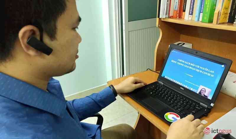 Nhanh chóng chuyển đổi số: Việc đúng nên làm để sống chung với dịch