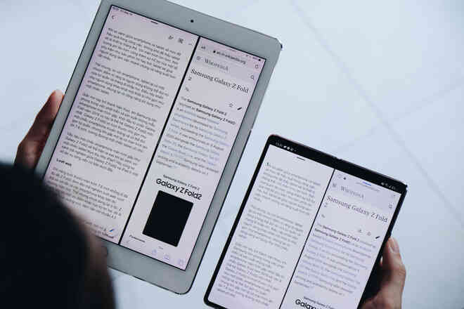 Galaxy Z Fold2 liệu có đủ sức thay thế iPad trong công việc? - Ảnh 1. Galaxy Z Fold2 liệu có đủ sức thay thế iPad trong công việc? - Ảnh 1.