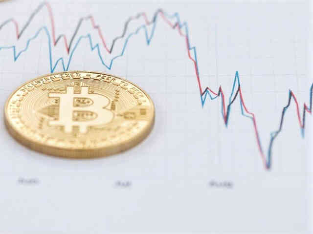 Vì sao Bitcoin giảm nhưng Ethereum lại lập đỉnh?