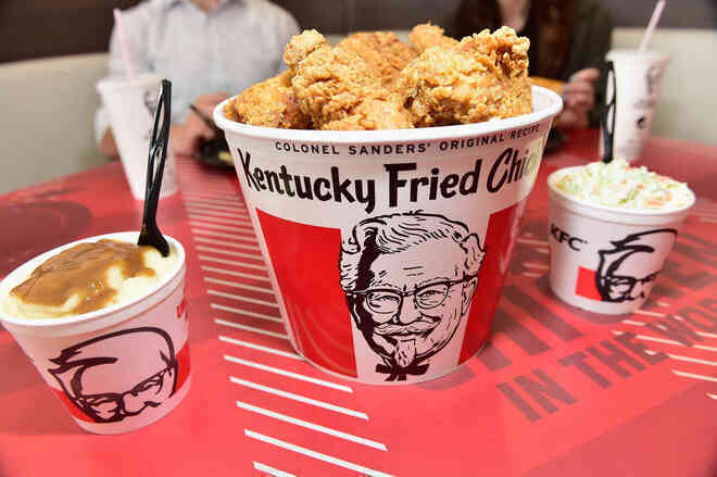 5 sinh viên Trung Quốc ngồi tù vì lợi dụng lỗ hổng để mua gà rán KFC miễn phí suốt 6 tháng rồi bán lại kiếm lời