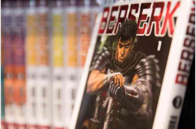 Họa sĩ Kentaro Miura đột ngột qua đời, bộ manga kinh điển Berserk mãi mãi không thể kết thúc - Ảnh 2.