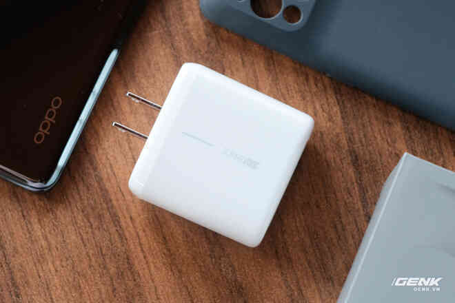 Khui hộp OPPO Find X3 Pro chính hãng: Smartphone có camera kính hiển vi đầu tiên trên thế giới, giá 27 triệu tặng kèm quà 6 triệu - Ảnh 17. Khui hộp OPPO Find X3 Pro chính hãng: Smartphone có camera kính hiển vi đầu tiên trên thế giới, giá 27 triệu tặng kèm quà 6 triệu - Ảnh 17.