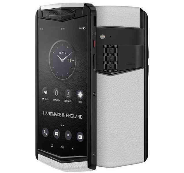 Góc soi: Những chiếc smartphone hàng khủng được bà Nguyễn Phương Hằng sử dụng - Ảnh 10. Góc soi: Những chiếc smartphone hàng khủng được bà Nguyễn Phương Hằng sử dụng - Ảnh 10.