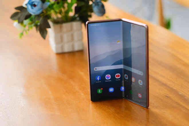 Siêu smartphone như Galaxy Z Fold2 có sức hút như thế nào? - Ảnh 4. Siêu smartphone như Galaxy Z Fold2 có sức hút như thế nào? - Ảnh 4.