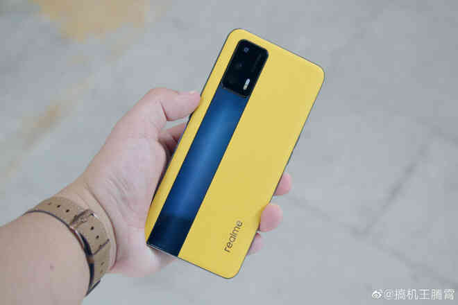 Realme GT Neo Flash Edition ra mắt: Dimensity 1200 5G, màn hình AMOLED 120Hz, sạc nhanh 65W, giá 8 triệu đồng - Ảnh 2. Realme GT Neo Flash Edition ra mắt: Dimensity 1200 5G, màn hình AMOLED 120Hz, sạc nhanh 65W, giá 8 triệu đồng - Ảnh 2.