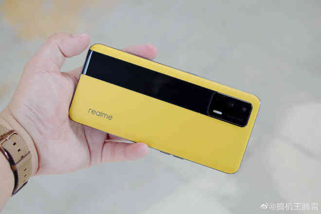 Realme GT Neo Flash Edition ra mắt: Dimensity 1200 5G, màn hình AMOLED 120Hz, sạc nhanh 65W, giá 8 triệu đồng - Ảnh 3. Realme GT Neo Flash Edition ra mắt: Dimensity 1200 5G, màn hình AMOLED 120Hz, sạc nhanh 65W, giá 8 triệu đồng - Ảnh 3.