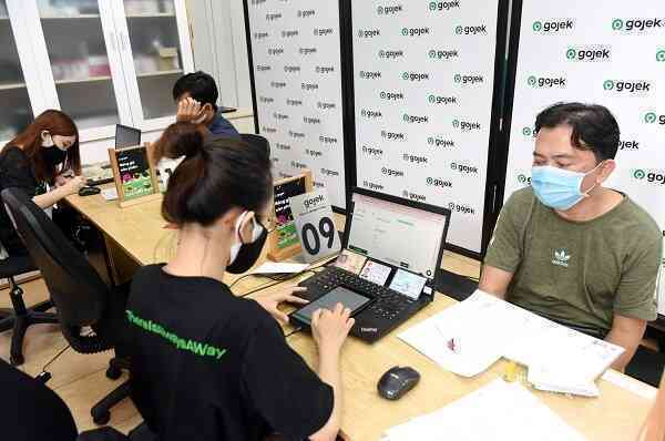 15 phút trở thành tài xế ô tô Gojek: Chuyện khó có thật