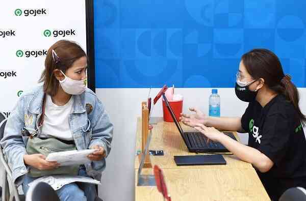 15 phút trở thành tài xế ô tô Gojek: Chuyện khó có thật
