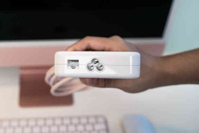 Cận cảnh iMac 24 M1 sắp bán tại Việt Nam, giá từ 34 triệu đồng - Ảnh 5. Cận cảnh iMac 24 M1 sắp bán tại Việt Nam, giá từ 34 triệu đồng - Ảnh 5.