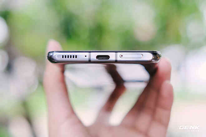 Trên tay ZTE Axon 30 Pro: Màn hình AMOLED 120Hz, Snapdragon 888, hai camera 64MP, giá 10.8 triệu đồng - Ảnh 14. Trên tay ZTE Axon 30 Pro: Màn hình AMOLED 120Hz, Snapdragon 888, hai camera 64MP, giá 10.8 triệu đồng - Ảnh 14.