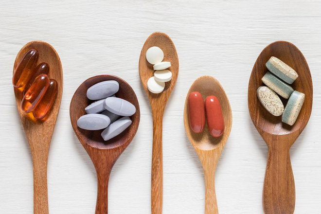 Omega-3, vitamin C, D hay kẽm có thể giúp bạn giảm nguy cơ mắc COVID-19?