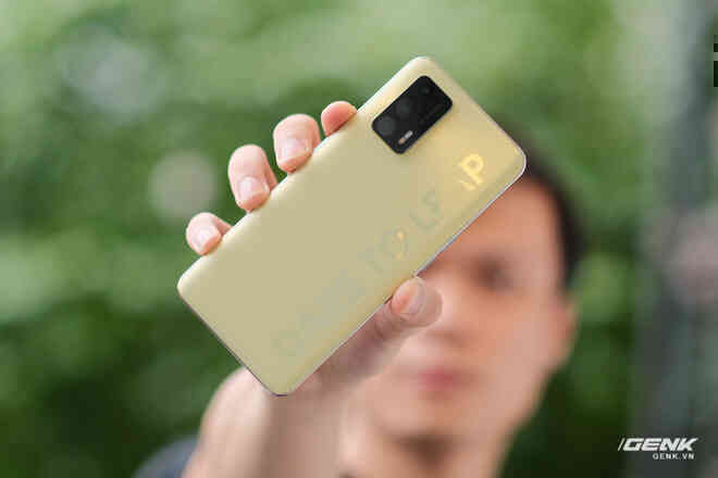 Trên tay Realme Q3 Pro: Màn hình AMOLED 120Hz, chip Dimensity 1100, camera 64MP, giá 6.2 triệu đồng - Ảnh 19. Trên tay Realme Q3 Pro: Màn hình AMOLED 120Hz, chip Dimensity 1100, camera 64MP, giá 6.2 triệu đồng - Ảnh 19.