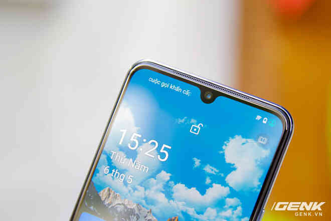 Trên tay Vivo V21 5G: thiết kế mỏng nhẹ đẹp mắt, đặc biệt có Camera selfie 44MP chống rung OIS - Ảnh 12. Trên tay Vivo V21 5G: thiết kế mỏng nhẹ đẹp mắt, đặc biệt có Camera selfie 44MP chống rung OIS - Ảnh 12.