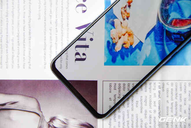 Trên tay Vivo V21 5G: thiết kế mỏng nhẹ đẹp mắt, đặc biệt có Camera selfie 44MP chống rung OIS - Ảnh 15. Trên tay Vivo V21 5G: thiết kế mỏng nhẹ đẹp mắt, đặc biệt có Camera selfie 44MP chống rung OIS - Ảnh 15.