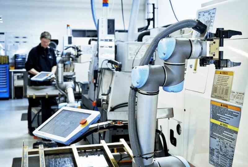 Nâng cao năng suất lao động và chất lượng sản phẩm với Robot cộng tác Universal Robots