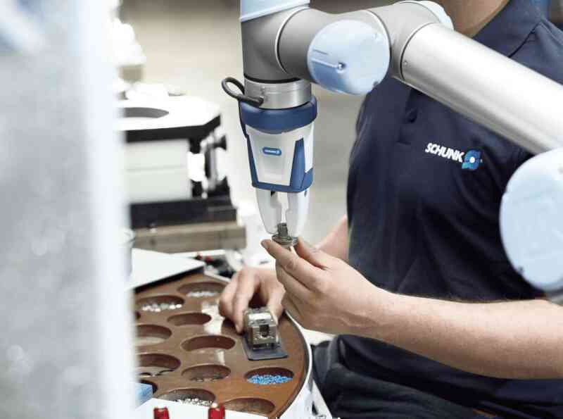 Nâng cao năng suất lao động và chất lượng sản phẩm với Robot cộng tác Universal Robots