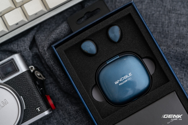Đánh giá Noble Falcon Pro: Tai nghe True Wireless đắt gấp đôi AirPods Pro mà không có chống ồn chủ động? - Ảnh 2. Đánh giá Noble Falcon Pro: Tai nghe True Wireless đắt gấp đôi AirPods Pro mà không có chống ồn chủ động? - Ảnh 2.