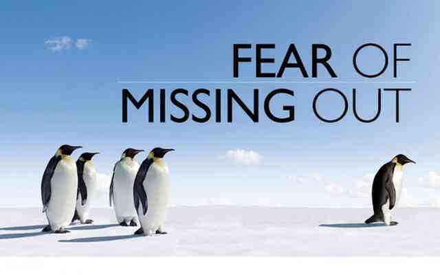FOMO - Hội chứng lý giải nguyên nhân người người, nhà nhà lao vào chơi chứng khoán, tiền số: Nỗi sợ người khác giàu nhanh hơn mình, sợ bỏ lỡ cơ hội - Ảnh 2. FOMO - Hội chứng lý giải nguyên nhân người người, nhà nhà lao vào chơi chứng khoán, tiền số: Nỗi sợ người khác giàu nhanh hơn mình, sợ bỏ lỡ cơ hội - Ảnh 2.