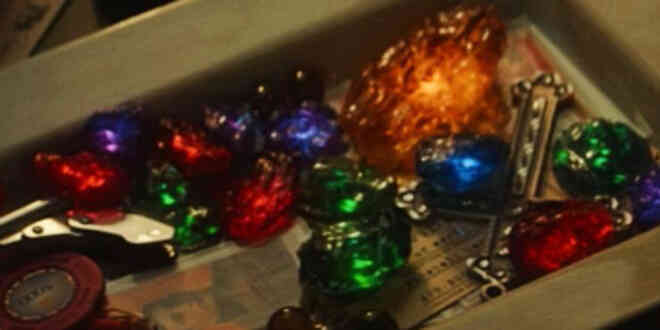 Những easter egg thú vị trong tập đầu tiên của Loki, vừa gợi chuyện quá khứ, vừa úp mở về tương lai MCU - Ảnh 22. Những easter egg thú vị trong tập đầu tiên của Loki, vừa gợi chuyện quá khứ, vừa úp mở về tương lai MCU - Ảnh 22.