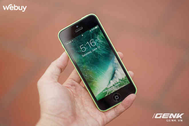 2021 rồi, muốn mua iPhone 5C cũng mất gần 1 triệu, liệu có đáng không? - Ảnh 3. 2021 rồi, muốn mua iPhone 5C cũng mất gần 1 triệu, liệu có đáng không? - Ảnh 3.