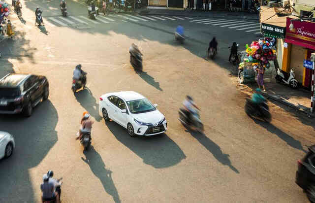 Toyota Vios hỗ trợ lệ phí trước bạ đến 30 triệu đồng - Ảnh 4. Toyota Vios hỗ trợ lệ phí trước bạ đến 30 triệu đồng - Ảnh 4.