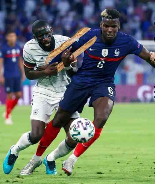 Ronaldo thích uống nước lọc và loạt ảnh hài hước mùa Euro 2020