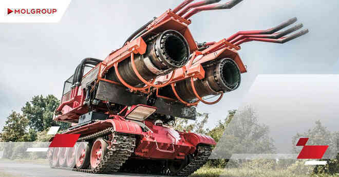 Xe tăng T-34 dung hợp tiêm kích MiG-21 tạo ra Big Wind - xe cứu hoả mạnh nhất thế giới - Ảnh 5. Xe tăng T-34 dung hợp tiêm kích MiG-21 tạo ra Big Wind - xe cứu hoả mạnh nhất thế giới - Ảnh 5.