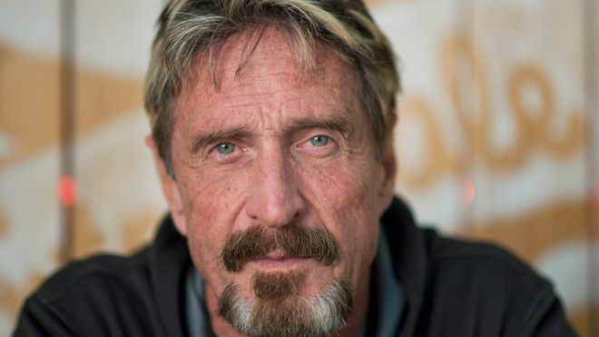 Cuộc đời điên rồ của John McAfee, huyền thoại an ninh mạng vừa tự tử trong tù
