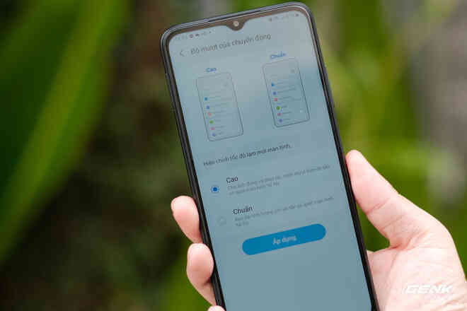 Trên tay Galaxy A22 5G: Có thêm 5G nhưng lại cải lùi màn hình và camera so với bản 4G - Ảnh 6. Trên tay Galaxy A22 5G: Có thêm 5G nhưng lại cải lùi màn hình và camera so với bản 4G - Ảnh 6.