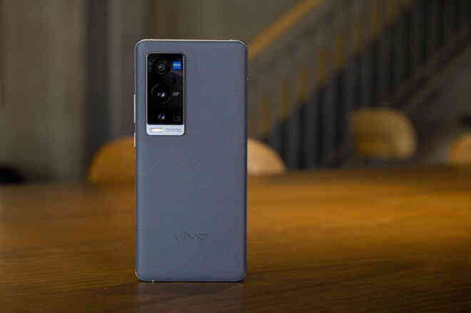 Vivo X60T Pro+ ra mắt: Phiên bản rút gọn của X60 Pro+ nhưng giá không đổi