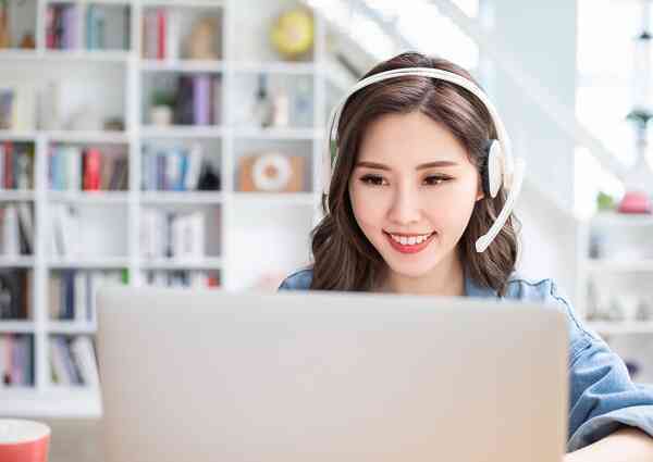 Tổng đài Chăm sóc khách hàng ứng dụng Trí tuệ nhân tạo: hiện thực cho ngành tài chính, viễn thông và thương mại điện tử.