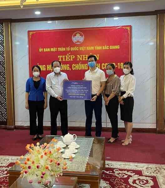 MobiFone đóng góp 200 tỷ đồng vào quỹ vắc-xin phòng Covid-19, chung tay đẩy lùi dịch bệnh