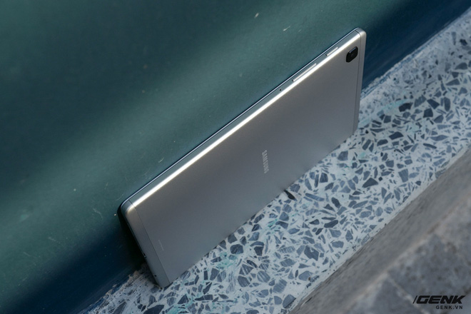 Trên tay Galaxy Tab A7 Lite: Máy tính bảng giá rẻ nhất thị trường có gì hấp dẫn? - Ảnh 13. Trên tay Galaxy Tab A7 Lite: Máy tính bảng giá rẻ nhất thị trường có gì hấp dẫn? - Ảnh 13.