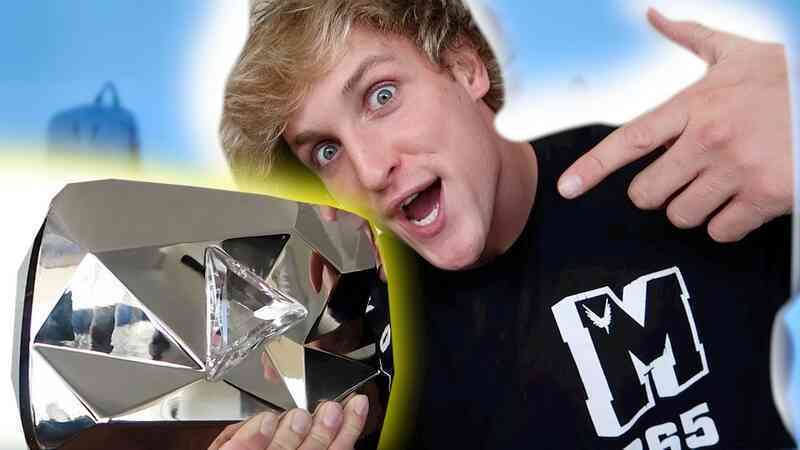 Mayweather bất phân thắng bại với YouTuber Logan Paul