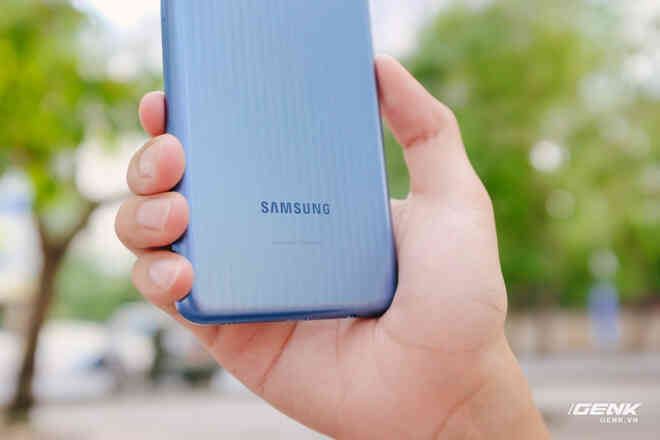 Đánh giá Samsung Galaxy M12: Pin trâu, màn hình 90Hz trong tầm giá rẻ - Ảnh 2. Đánh giá Samsung Galaxy M12: Pin trâu, màn hình 90Hz trong tầm giá rẻ - Ảnh 2.