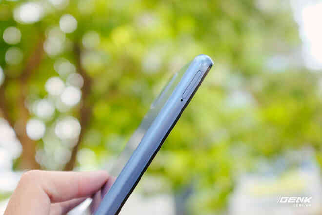 Đánh giá Samsung Galaxy M12: Pin trâu, màn hình 90Hz trong tầm giá rẻ - Ảnh 3. Đánh giá Samsung Galaxy M12: Pin trâu, màn hình 90Hz trong tầm giá rẻ - Ảnh 3.